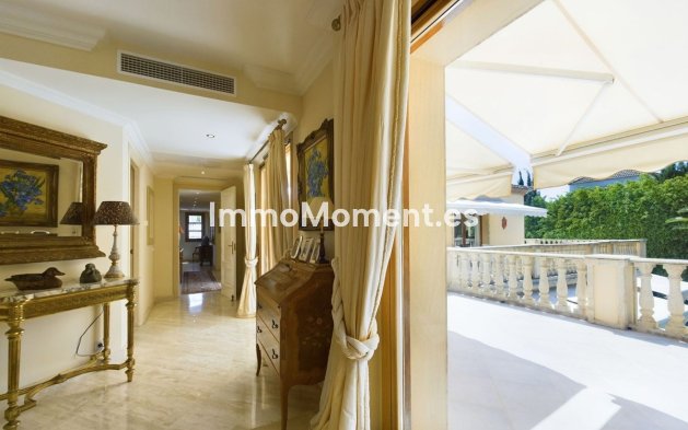 Wiederverkauf - Villa - Marbella - Nueva Andalucía