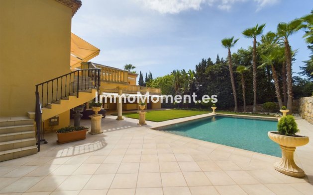 Wiederverkauf - Villa - Marbella - Nueva Andalucía