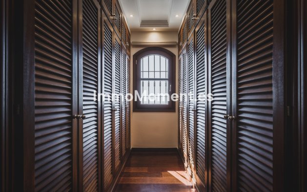 Reventa - Villa - Estepona  - Estepona Centro