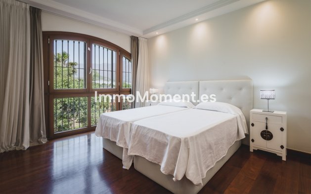 Reventa - Villa - Estepona  - Estepona Centro