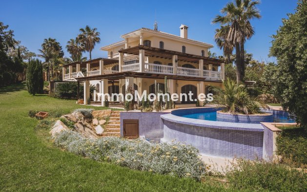 Reventa - Villa - Estepona  - Estepona Centro