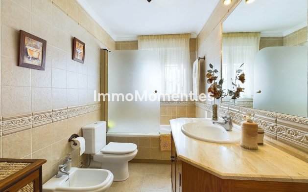 Wiederverkauf - Reihenhaus - Estepona  - Estepona Centro