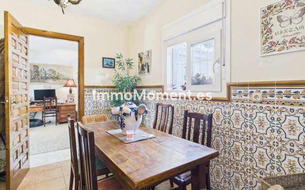 Wiederverkauf - Villa - Estepona  - Estepona Centro