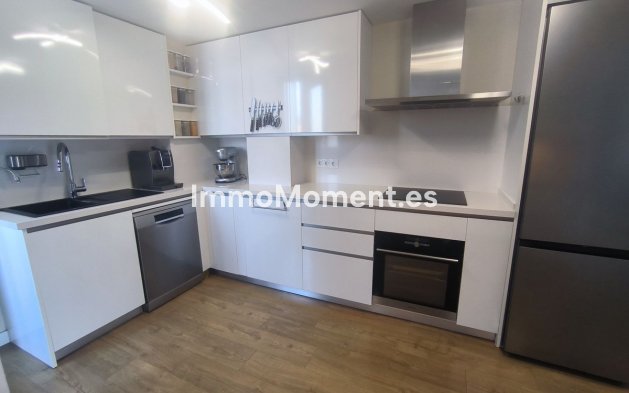 Wiederverkauf - Wohnung - Estepona  - Estepona Centro