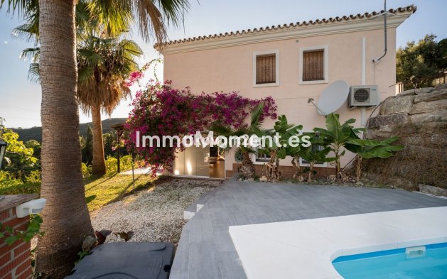 Bestaande woning - Villa - Estepona  - Estepona Centro