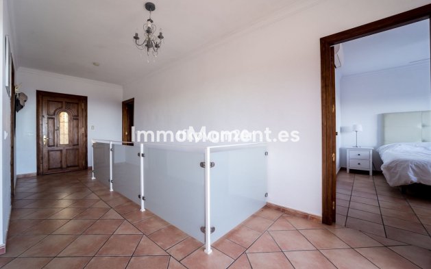 Bestaande woning - Villa - Estepona  - Estepona Centro