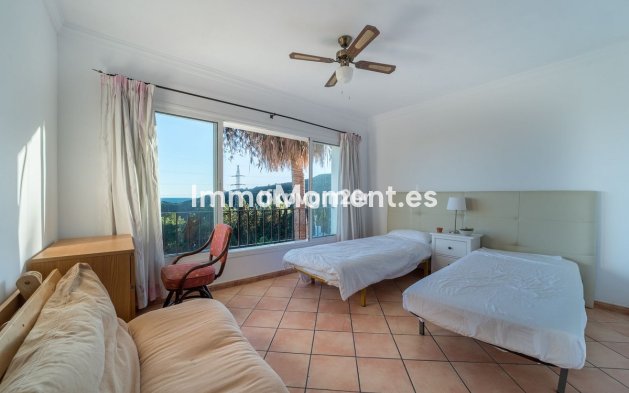 Bestaande woning - Villa - Estepona  - Estepona Centro