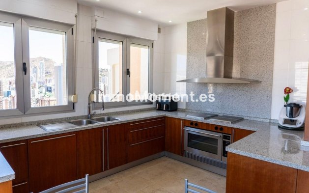 Resale - Apartment - Benidorm - Benidorm Centro