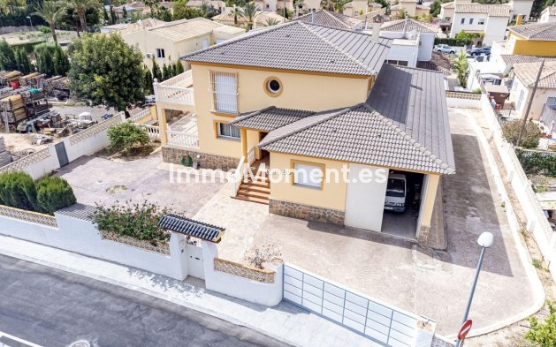 Wiederverkauf - Villa - La Nucía - La Nucia Centro