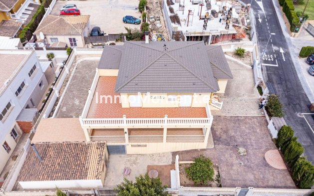 Wiederverkauf - Villa - La Nucía - La Nucia Centro