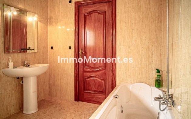 Wiederverkauf - Villa - La Nucía - La Nucia Centro