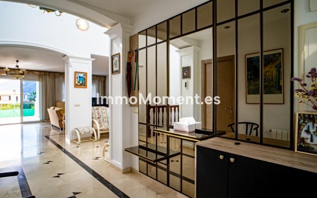 Resale - Detached villa - Alfaz del Pi - L'Alfás del Pi Centro