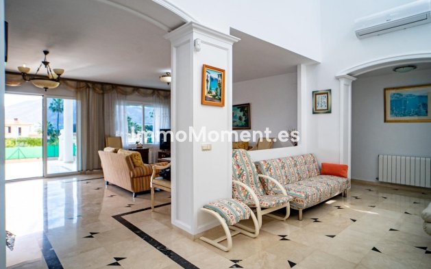 Resale - Detached villa - Alfaz del Pi - L'Alfás del Pi Centro