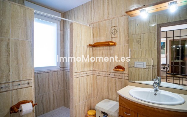 Resale - Detached villa - Alfaz del Pi - L'Alfás del Pi Centro