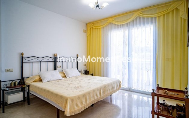 Resale - Detached villa - Alfaz del Pi - L'Alfás del Pi Centro