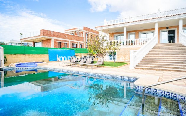 Resale - Detached villa - Alfaz del Pi - L'Alfás del Pi Centro