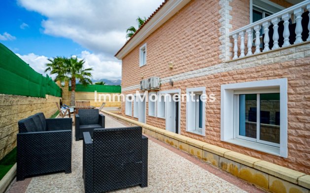 Resale - Detached villa - Alfaz del Pi - L'Alfás del Pi Centro