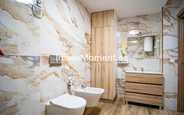 Resale - Detached villa - Alfaz del Pi - L'Alfás del Pi Centro