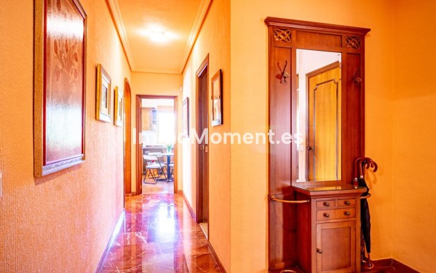 Revente - Villa individuelle - Benidorm - Benidorm Centro