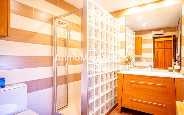 Revente - Villa individuelle - Benidorm - Benidorm Centro