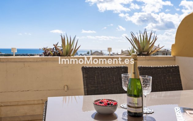 Resale - Apartment - Estepona - Selwo