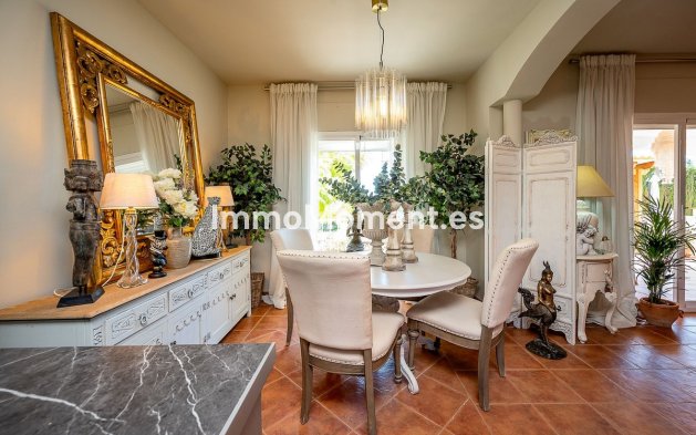 Revente - Villa - Intérieur                       - Coín