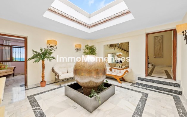 Resale - Villa - Estepona - Estepona Centro