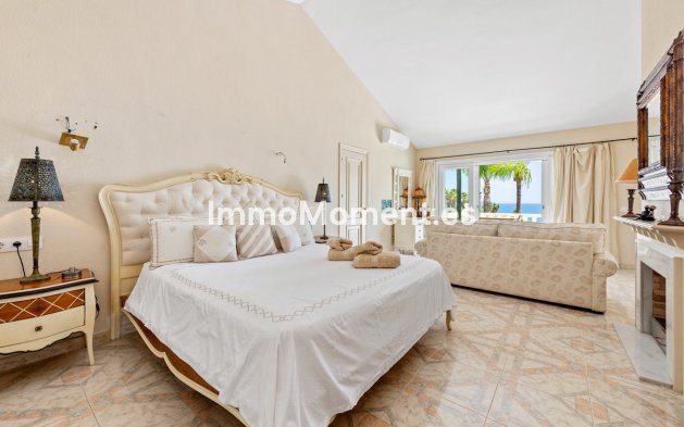Resale - Villa - Estepona - Estepona Centro