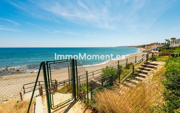 Resale - Villa - Estepona - Estepona Centro