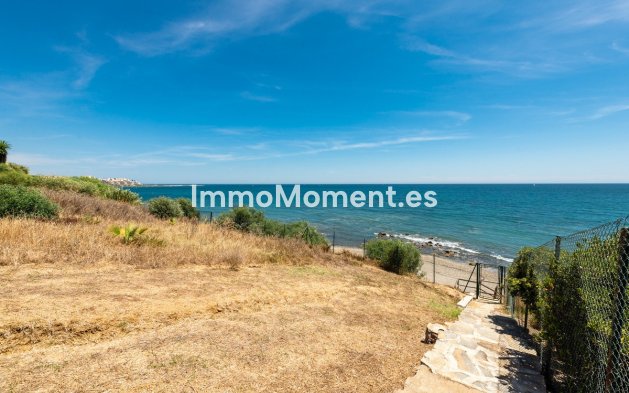 Resale - Villa - Estepona - Estepona Centro