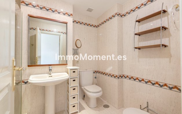 Wiederverkauf - Wohnung - Estepona  - Estepona Centro