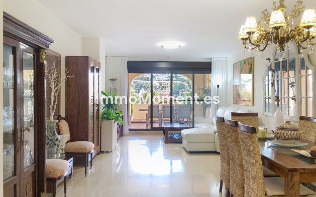 Resale - Apartment - Estepona - Estepona Centro