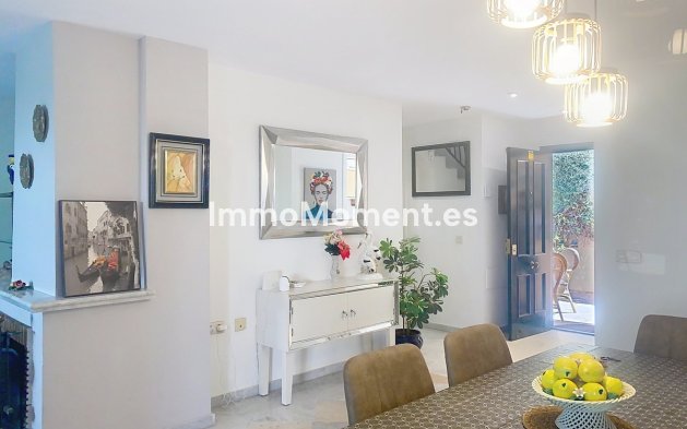 Wiederverkauf - Villa - Marbella - Guadalmina Alta