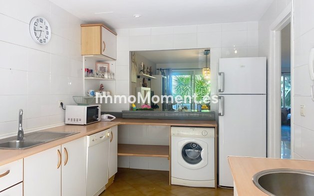 Wiederverkauf - Villa - Marbella - Guadalmina Alta