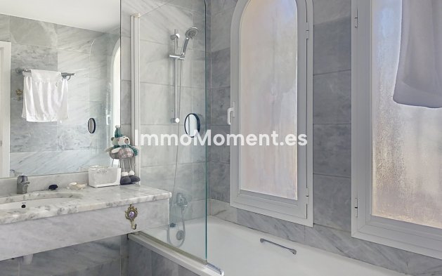 Wiederverkauf - Villa - Marbella - Guadalmina Alta