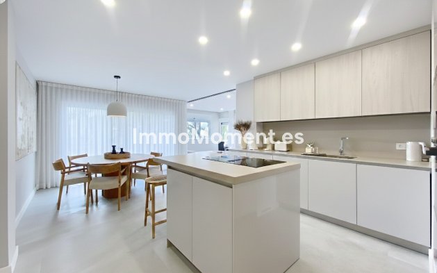 Wiederverkauf - Wohnung - Estepona  - Estepona Centro