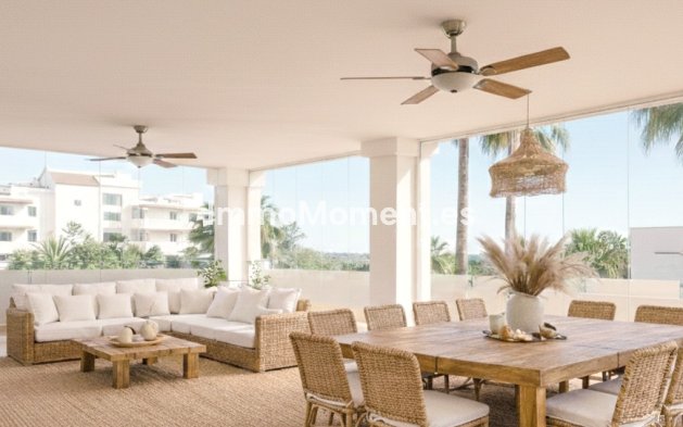 Resale - Apartment - Estepona - Selwo