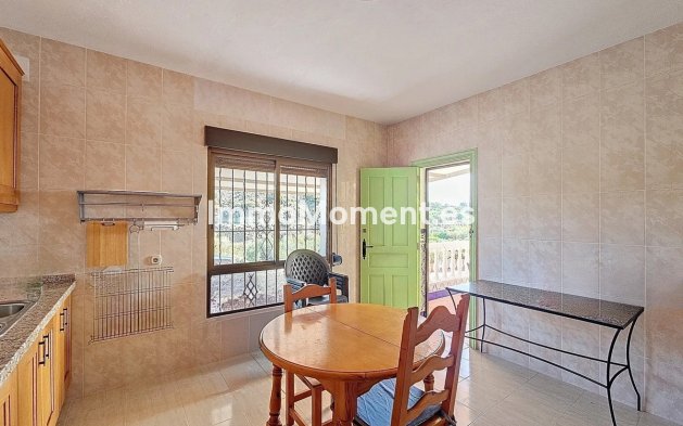 Wiederverkauf - Landhaus - Estepona  - El Padron