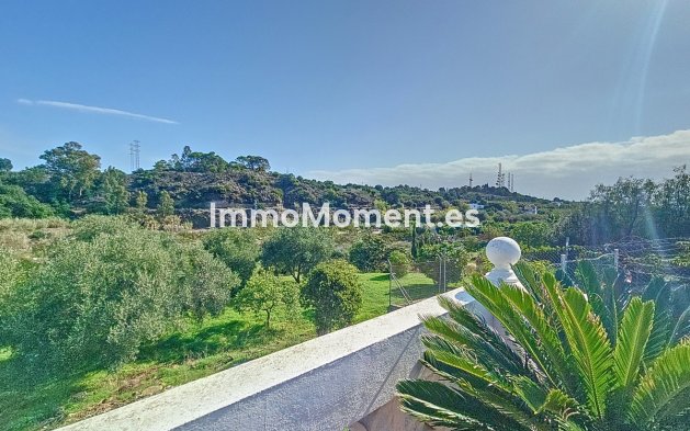 Wiederverkauf - Landhaus - Estepona  - El Padron