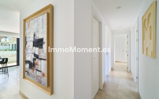 Resale - Apartment - Estepona - Estepona Centro