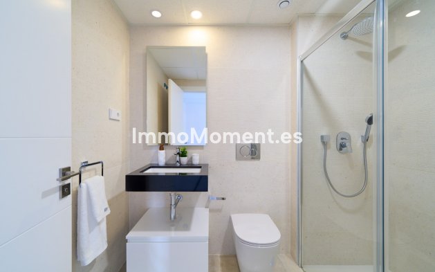 Resale - Apartment - Estepona - Estepona Centro