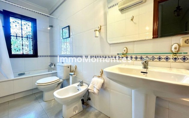 Wiederverkauf - Villa - Orihuela - La Zenia