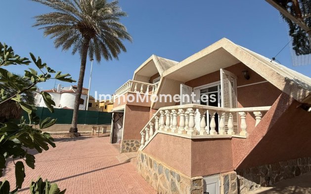 Revente - Villa - Torrevieja - Torrevieja Centro