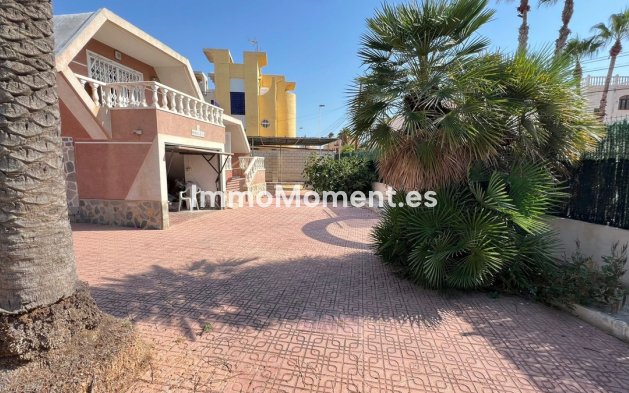 Revente - Villa - Torrevieja - Torrevieja Centro