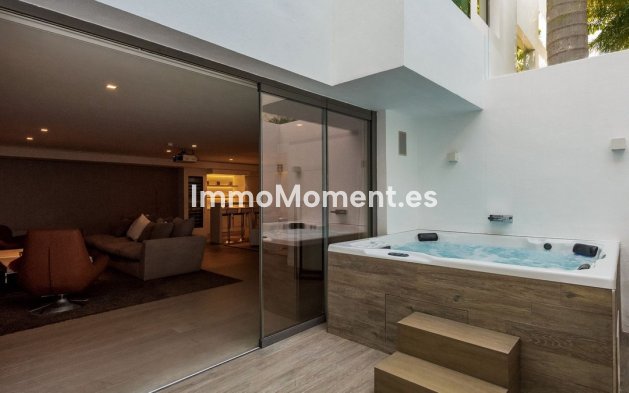 Wiederverkauf - Villa - Marbella - The Golden Mile