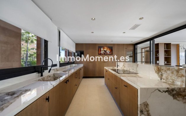 Wiederverkauf - Wohnung - Marbella - Nueva Andalucía