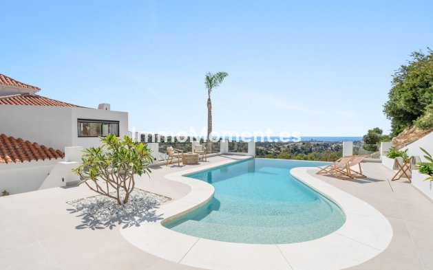 Resale - Villa - Marbella - Nueva Andalucía