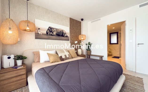 Resale - Apartment - Estepona - Selwo