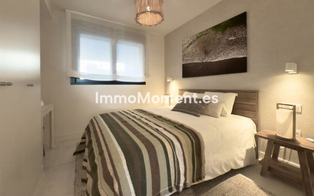 Resale - Apartment - Estepona - Selwo