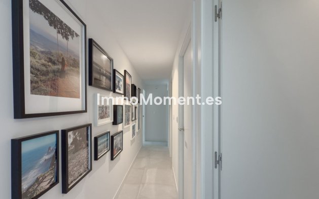 Resale - Apartment - Estepona - Selwo